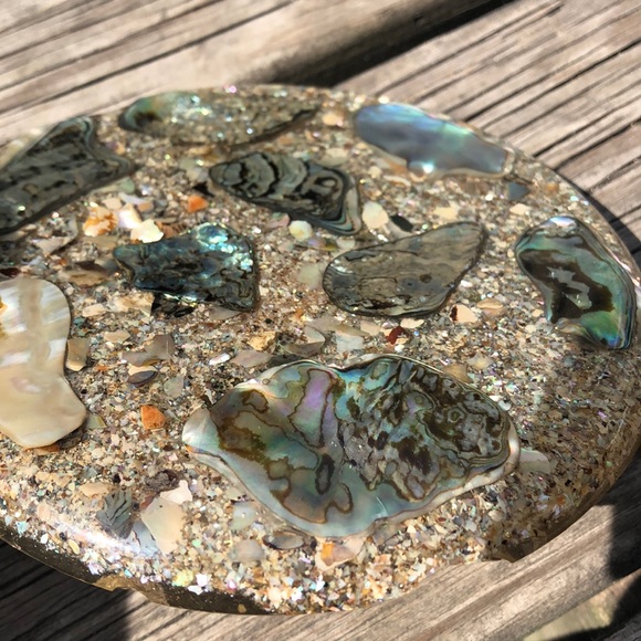 2 Abalone Shell Trivets - Picture 6 of 11